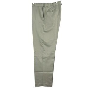 Roundtree & Yorke Men's Easy Care Green Pants 34x32 Flat Front Comfort Waist